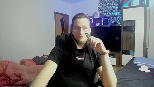 Snapshot of romiosabrino chatting on 03.16.26 romiosabrino online show from 03.16.26