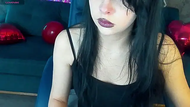 Snapshot of LiviaShy chatting on 02.09.26 LiviaShy online show from 02.09.26