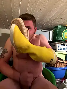 Snapshot of rubber_oliver chatting on 09.27.25 rubber oliver online show from 09.27.25