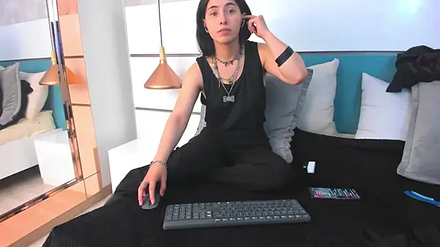 Ashkoreh online show from 02.17.26