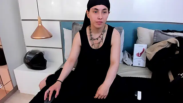 Snapshot of Ashkoreh chatting on 05.02.26 Ashkoreh online show from 05.02.26