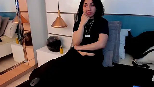 Snapshot of Ashkoreh chatting on 05.18.26 Ashkoreh online show from 05.18.26