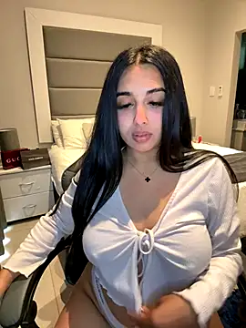 LilMisIndianx online show from 12.03.25