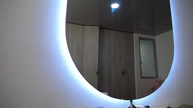 pinky f00x online show from 11.24.25