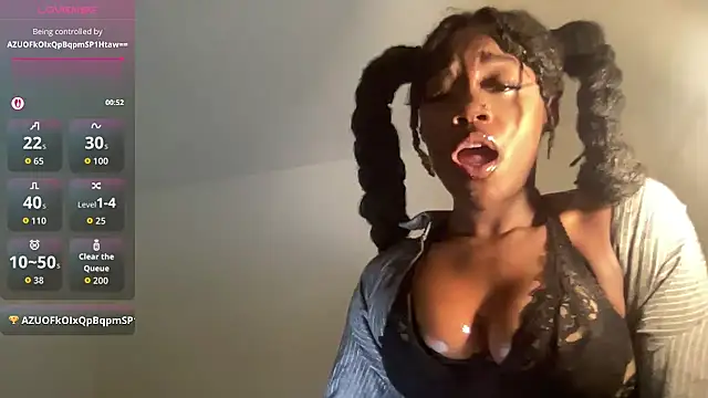 Snapshot of maskedgirl5005 chatting on 11.16.25 maskedgirl5005 online show from 11.16.25