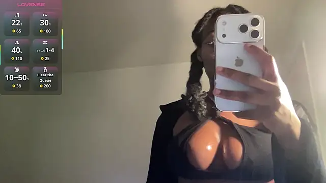 Snapshot of maskedgirl5005 chatting on 01.16.26 maskedgirl5005 online show from 01.16.26