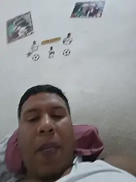 Snapshot of negro08_ chatting on 05.18.26 negro08 online show from 05.18.26