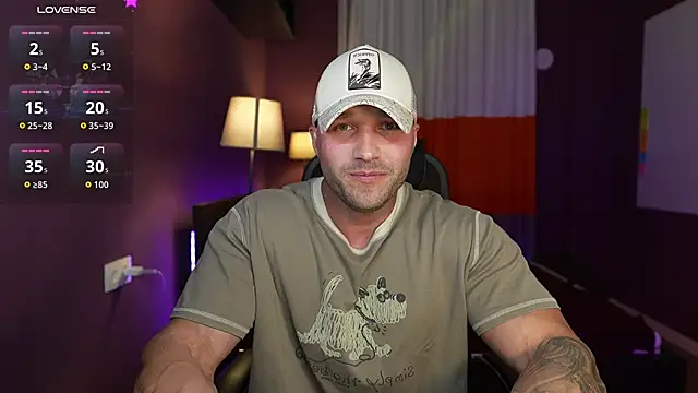 Snapshot of RikAdlerr chatting on 07.10.26 RikAdlerr online show from 07.10.26