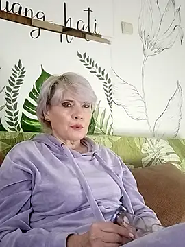 Catty Lady online show from 02.09.26