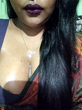 Snapshot of JIYA-04 chatting on 05.12.26 JIYA-04 online show from 05.12.26