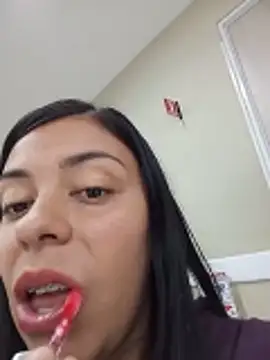 Snapshot of SharonDustLove chatting on 05.16.26 SharonDustLove online show from 05.16.26