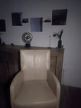 Foxy-Milfy online show from 10.13.25