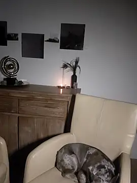 Foxy-Milfy online show from 10.21.25