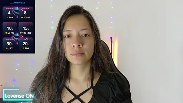 Sarasavage online show from 01.12.26