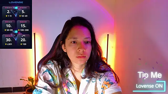 Snapshot of Sarasavage chatting on 05.14.26 Sarasavage online show from 05.14.26