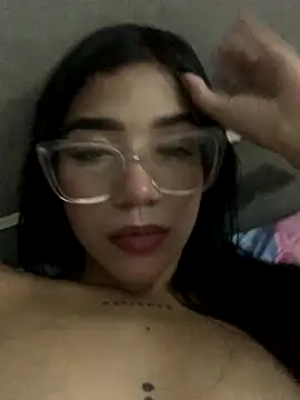 ElaRose 12 online show from 11.21.25