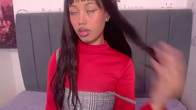 SachaBratz online show from 02.05.26