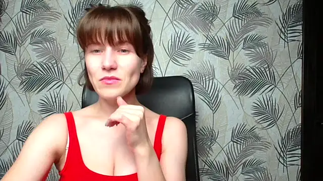 Kelly Kisss online show from 09.20.25