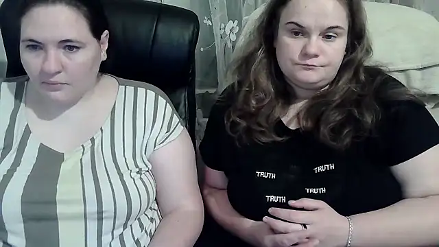 HollyXEva online show from 10.03.25