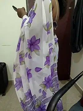 Snapshot of Anu_Reddy_10 chatting on 09.11.25 Anu Reddy 10 online show from 09.11.25