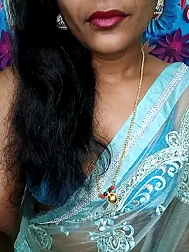 Snapshot of Anu_Reddy_10 chatting on 11.07.25 Anu Reddy 10 online show from 11.07.25