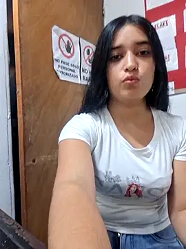 Snapshot of Nathaly78Rober chatting on 09.28.25 Nathaly78Rober online show from 09.28.25