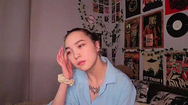 OdetteBiddy online show from 11.22.25