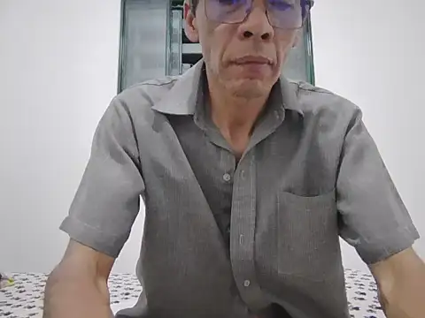 skinnylatino51 online show from 09.23.25