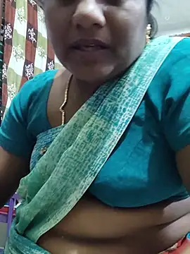 Snapshot of papukurty chatting on 06.15.26 papukurty online show from 06.15.26