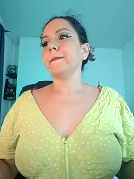 Snapshot of Abbyjoness21 chatting on 10.04.25 Abbyjoness21 online show from 10.04.25