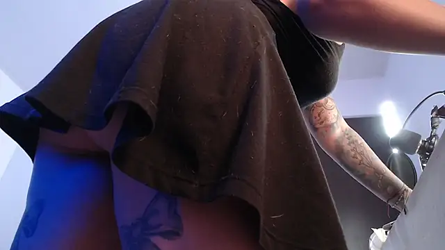 Snapshot of Abbyjoness21 chatting on 10.10.25 Abbyjoness21 online show from 10.10.25