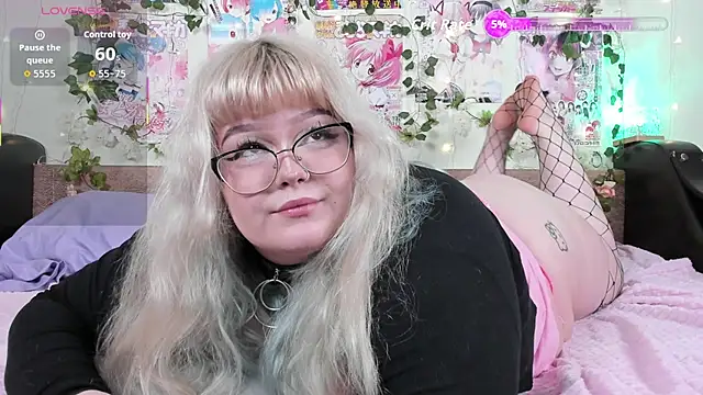  CandyM1lky  online show from 03.08.26