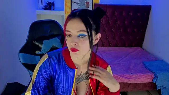  lucia 21 online show from 10.11.25