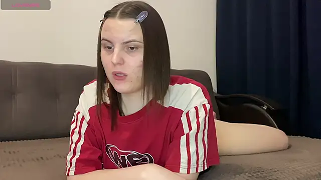 Snapshot of vertul1ana chatting on 10.28.25 vertul1ana online show from 10.28.25