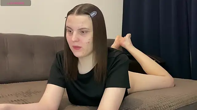 Snapshot of vertul1ana chatting on 11.16.25 vertul1ana online show from 11.16.25