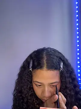 jadee8 online show from 11.18.25