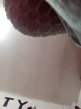 Snapshot of dirty_lady17 chatting on 03.22.26 dirty lady17 online show from 03.22.26