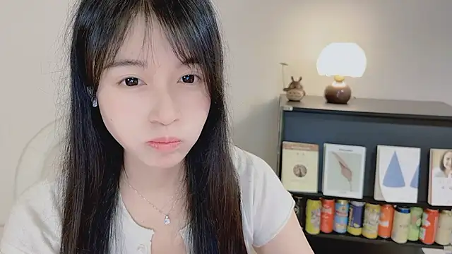 Snapshot of Onechestnut chatting on 05.11.26 Onechestnut online show from 05.11.26