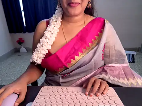Snapshot of Anjalistar chatting on 09.23.25 Anjalistar online show from 09.23.25