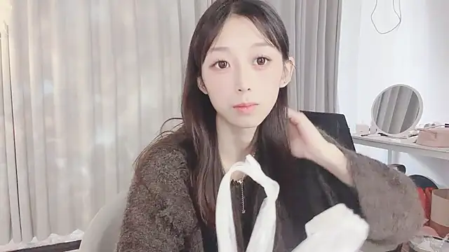 jiangjiang caicai online show from 11.07.25