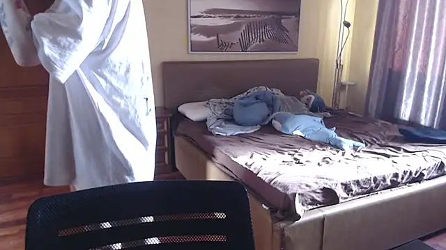 enchanting chloe online show from 11.16.25