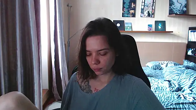 enchanting chloe online show from 12.04.25