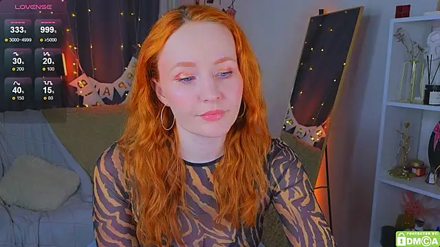 Snapshot of JoyceJones chatting on 01.18.26 JoyceJones online show from 01.18.26