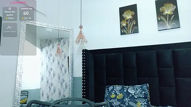 Snapshot of daddyysObsessed chatting on 12.02.25 daddyysObsessed online show from 12.02.25