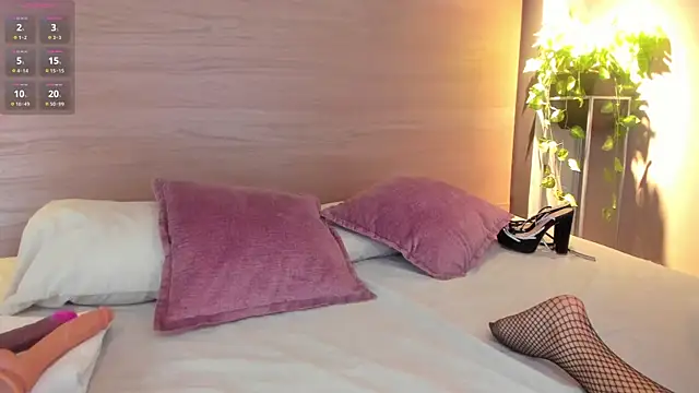 alexamonroe  online show from 04.08.26