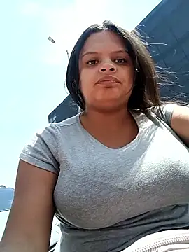 Snapshot of luluboobs9 chatting on 02.10.26 luluboobs9 online show from 02.10.26