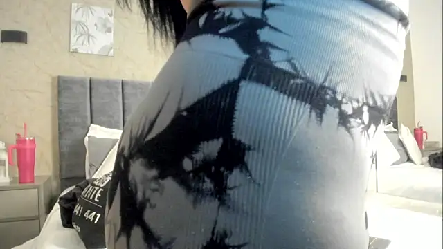 Snapshot of Lunaa_bellaa chatting on 11.24.25 Lunaa bellaa online show from 11.24.25