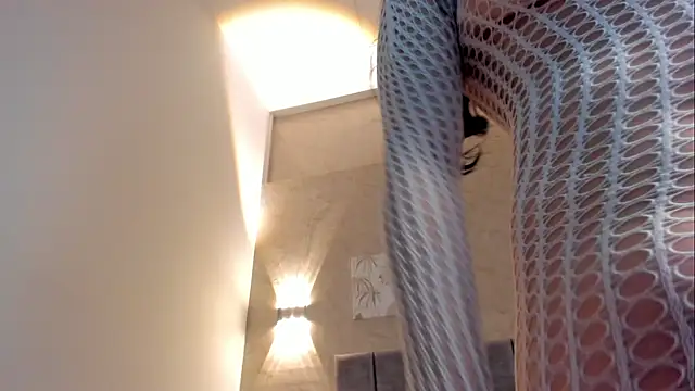 Snapshot of Lunaa_bellaa chatting on 12.17.25 Lunaa bellaa online show from 12.17.25