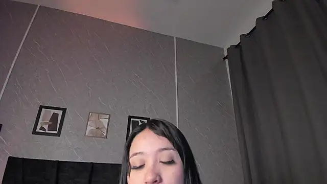 Snapshot of Lunaa_bellaa chatting on 02.13.26 Lunaa bellaa online show from 02.13.26