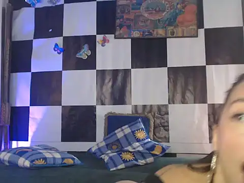 kendraof online show from 07.12.26